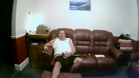 MAX online show from 21, 12, 2024