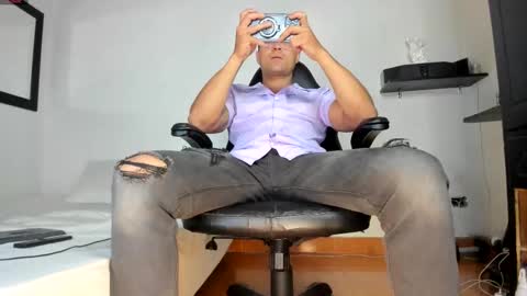 MAXI      online show from 21, 2, 2026