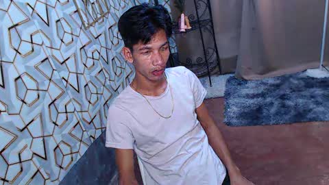 Snapshot of maxiebunny99 chatting on 16, 2, 2025 Reyn online show from 16, 2, 2025