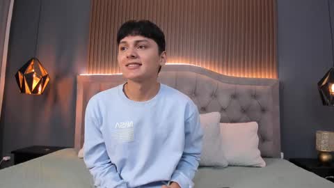 Snapshot of maxii18_ chatting on 9, 10, 2025 -- -- online show from 9, 10, 2025