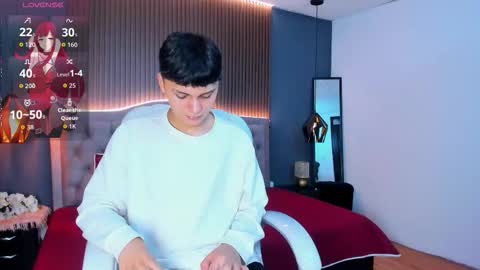 Snapshot of maxii18_ chatting on 30, 10, 2025 -- -- online show from 30, 10, 2025