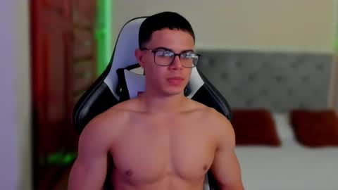 Snapshot of maxiimus__ chatting on 30, 12, 2024 Maximus online show from 30, 12, 2024