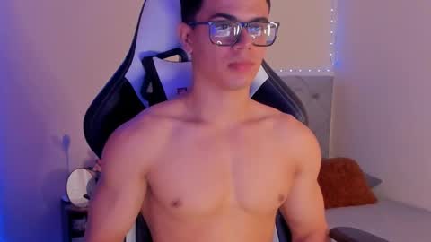 Snapshot of maxiimus__ chatting on 15, 1, 2025 Maximus online show from 15, 1, 2025