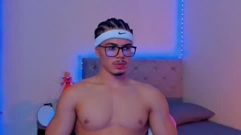 Snapshot of maxiimus__ chatting on 17, 9, 2025 Maximus online show from 17, 9, 2025