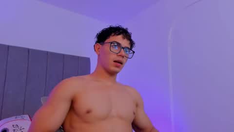 Snapshot of maxiimus__ chatting on 26, 10, 2025 Maximus online show from 26, 10, 2025