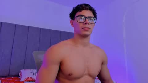 Snapshot of maxiimus__ chatting on 29, 10, 2025 Maximus online show from 29, 10, 2025