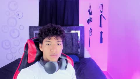 Snapshot of maximiliano_khalil chatting on 9, 11, 2025 Maximiliano online show from 9, 11, 2025