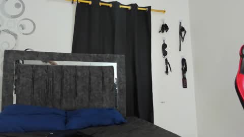 Snapshot of maximiliano_khalil chatting on 4, 12, 2025 Maximiliano online show from 4, 12, 2025