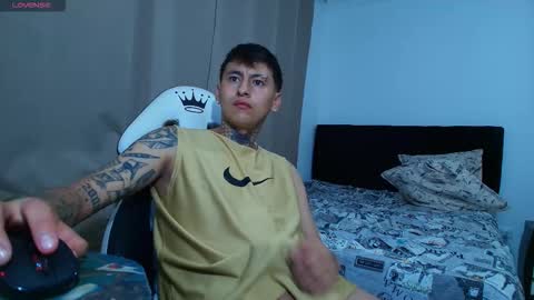 Snapshot of maximo10_ chatting on 8, 11, 2025 Maximum Independent model online show from 8, 11, 2025