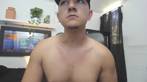 Snapshot of maximo_ston chatting on 8, 12, 2024 maximo_ston online show from 8, 12, 2024