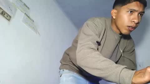 Snapshot of maximo_vega_new chatting on 18, 3, 2026 Maximo Aron Vega online show from 18, 3, 2026