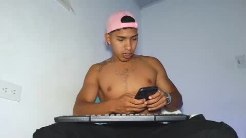 Snapshot of maximo_vega_new chatting on 19, 3, 2026 Maximo Aron Vega online show from 19, 3, 2026