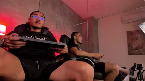 maximo_zahir online show from 19, 1, 2026