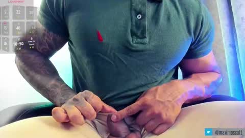 Snapshot of maximoscott_ chatting on 20, 2, 2025 Maximoscott online show from 20, 2, 2025