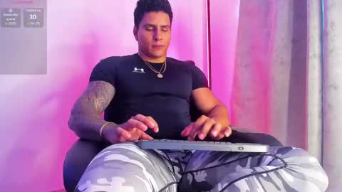 Snapshot of maximoscott_ chatting on 26, 2, 2025 Maximoscott online show from 26, 2, 2025