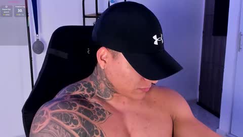 Snapshot of maximoscott_ chatting on 15, 10, 2025 Maximoscott online show from 15, 10, 2025