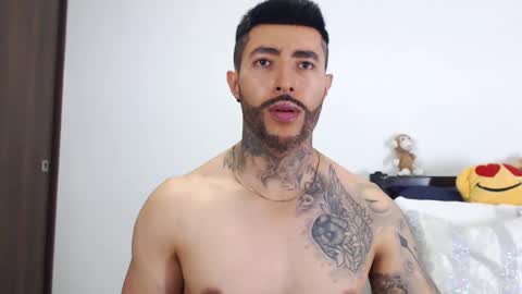 Independent Model online show from 4, 12, 2024