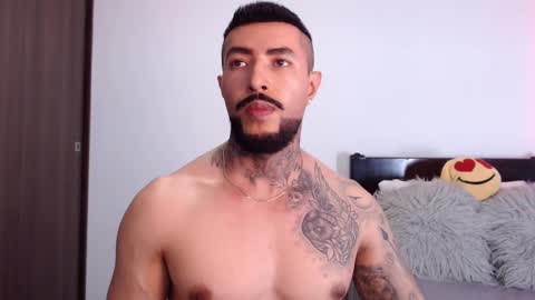 Independent Model online show from 11, 3, 2025