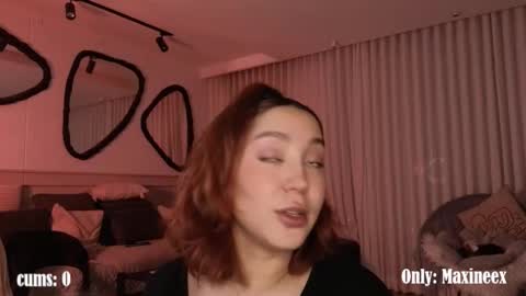 Snapshot of maxine_8 chatting on 19, 3, 2026 Maxine online show from 19, 3, 2026