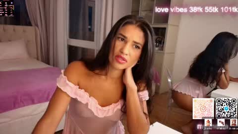 Maxine online show from 5, 3, 2026