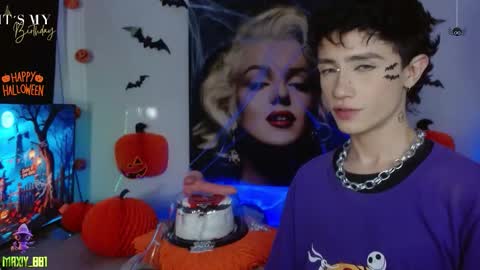 Snapshot of maxiy_001 chatting on 1, 11, 2025 Max online show from 1, 11, 2025