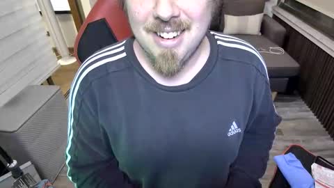 Snapshot of maxredz chatting on 3, 2, 2026 Max online show from 3, 2, 2026