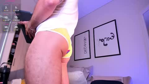 Snapshot of maxstrong01 chatting on 8, 3, 2026 Max online show from 8, 3, 2026