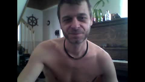 MaxTheWolf online show from 1, 3, 2025