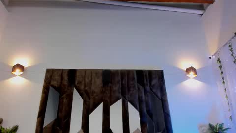 MAX online show from 24, 2, 2025