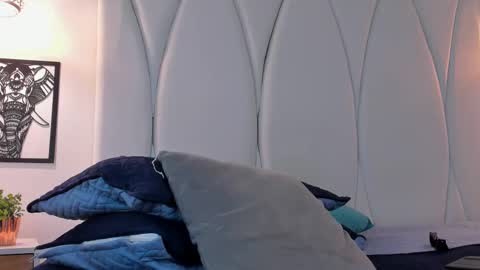 MAX online show from 4, 3, 2025