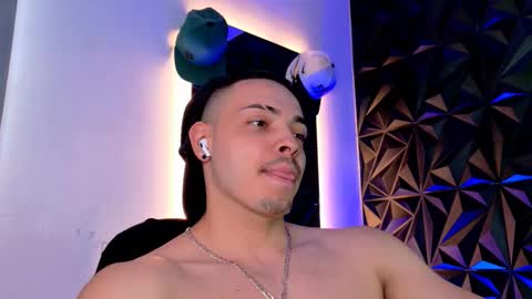 MAX online show from 8, 10, 2025