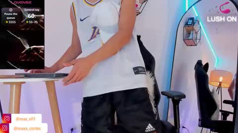 Snapshot of maxx_cortes chatting on 5, 10, 2025 maxx_cortes online show from 5, 10, 2025