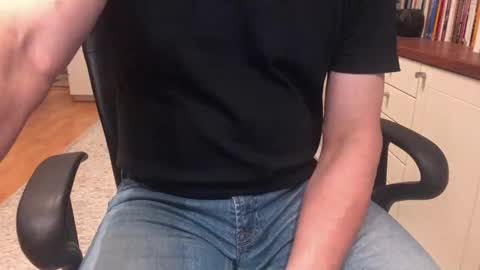 Max online show from 23, 10, 2025