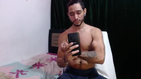 Snapshot of maxximus_10 chatting on 19, 12, 2024 maxximus_10 online show from 19, 12, 2024