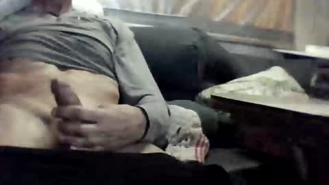 Snapshot of maxxoufr chatting on 18, 12, 2024 maxxoufr online show from 18, 12, 2024