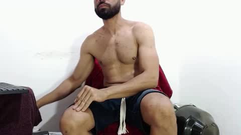 Snapshot of maxxx_miller chatting on 24, 11, 2025 airam miller online show from 24, 11, 2025