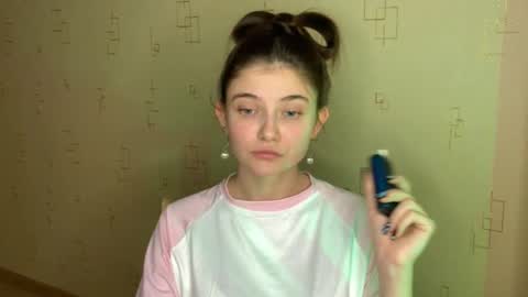 Snapshot of may_rollins chatting on 11, 11, 2025 may online show from 11, 11, 2025