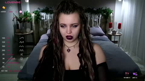 Maya Mils online show from 23, 12, 2024