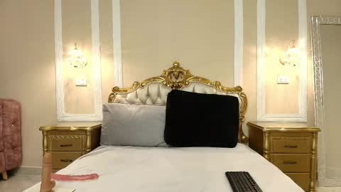 M A Y A  B A K E R online show from 9, 3, 2026