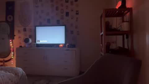 Snapshot of mayabellof chatting on 2, 12, 2024 Maya Belle online show from 2, 12, 2024