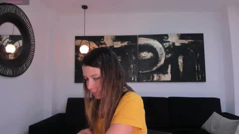 M A Y A    H O F F M A N online show from 3, 2, 2026