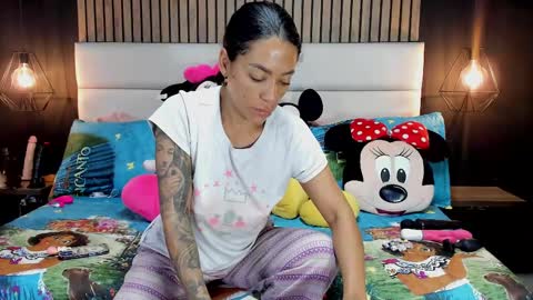 Nicolle Ruselle   Hello my lovely  schedule for great fun from  630 am and end 800 pm Colombian time I wait for you online show from 14, 2, 2025