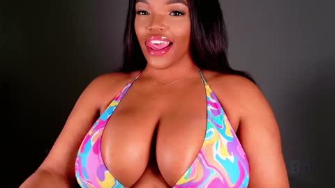 Snapshot of maybabi chatting on 13, 2, 2025 MayBabi online show from 13, 2, 2025