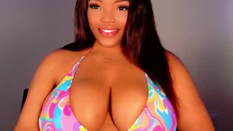 Snapshot of maybabi chatting on 11, 11, 2025 MayBabi online show from 11, 11, 2025