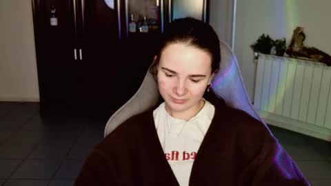 maybloom_ online show from 8, 1, 2026