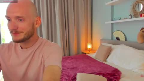 Snapshot of maypeach chatting on 23, 2, 2025 Angie Alex online show from 23, 2, 2025