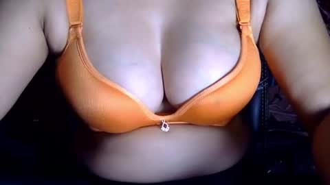 Mayra online show from 29, 9, 2025