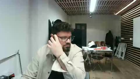 maythe4bwu online show from 1, 2, 2026