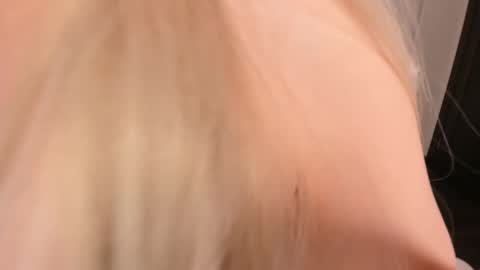 Snapshot of mayya_cuute chatting on 19, 12, 2025 Mila online show from 19, 12, 2025