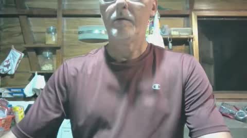 Snapshot of mbravo420 chatting on 2, 11, 2025 mbravo420 online show from 2, 11, 2025